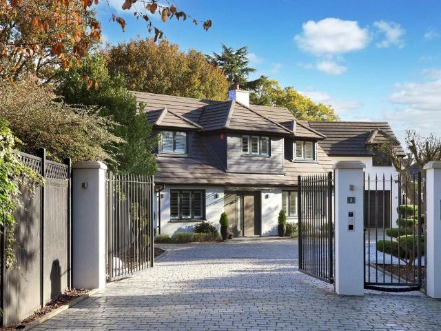House for sale in Beaconsfield, Knotty Green