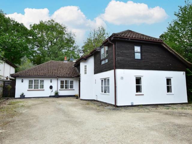 House for sale in Pouchen End, Hertfordshire