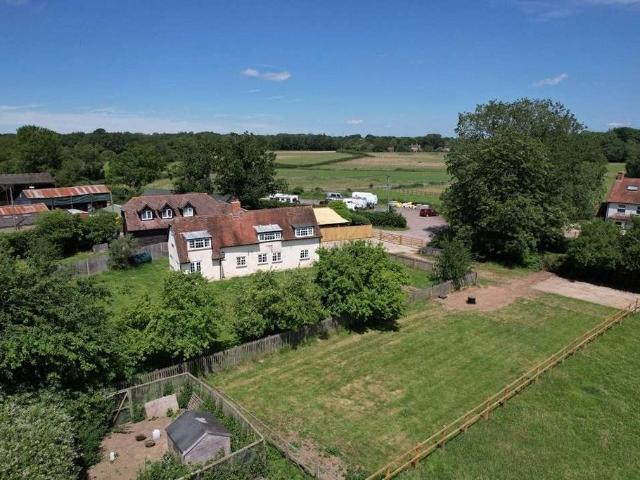 House for sale in Tadley, Priest Down