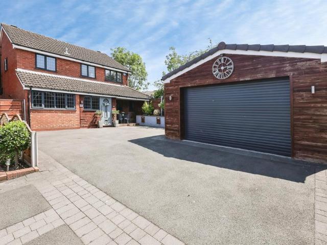 House for sale in Withymoor Village, Amblecote