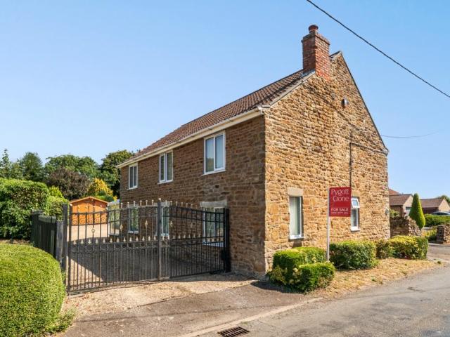 House for sale in Barholm, Lincolnshire
