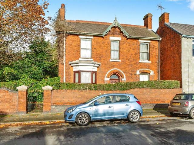 House for sale in Bloxwich, West Midlands