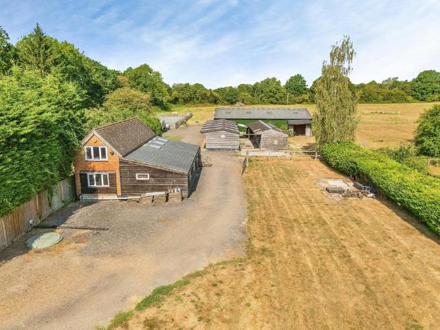 House for sale in Newfoundout, Horsham