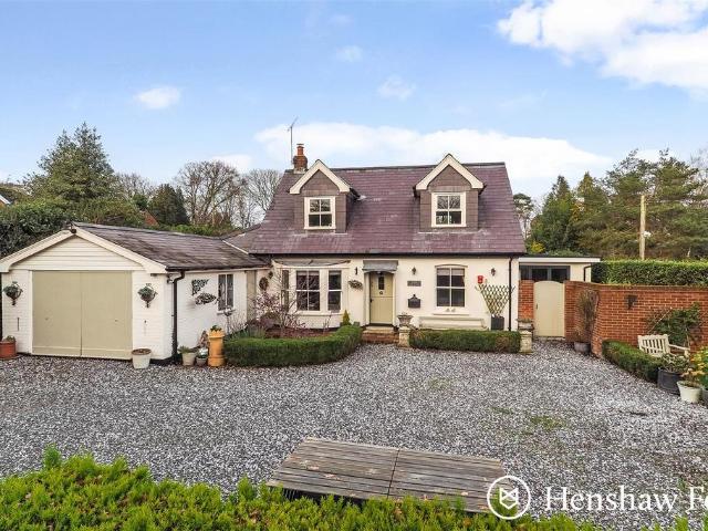 House for sale in Barton Stacey, Hampshire