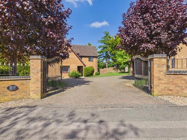House for sale in White Hills, Kingsthorpe