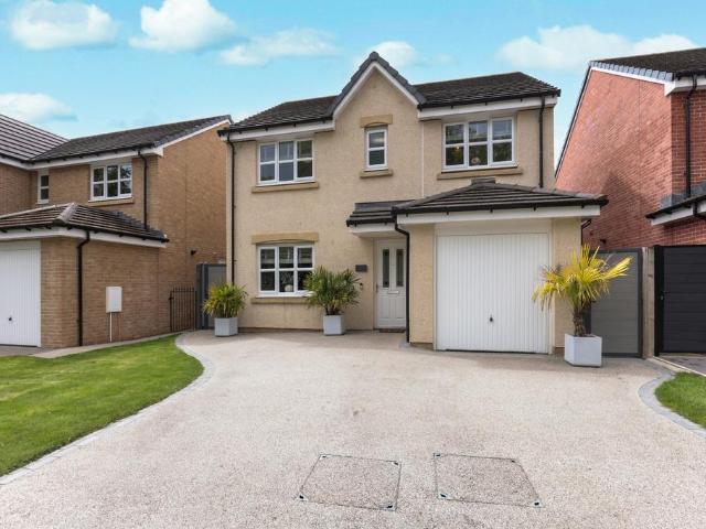 House for sale in Hawkhead, Glenburn