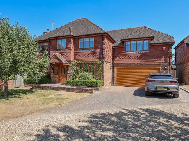 House for sale in Perryfields, West Sussex