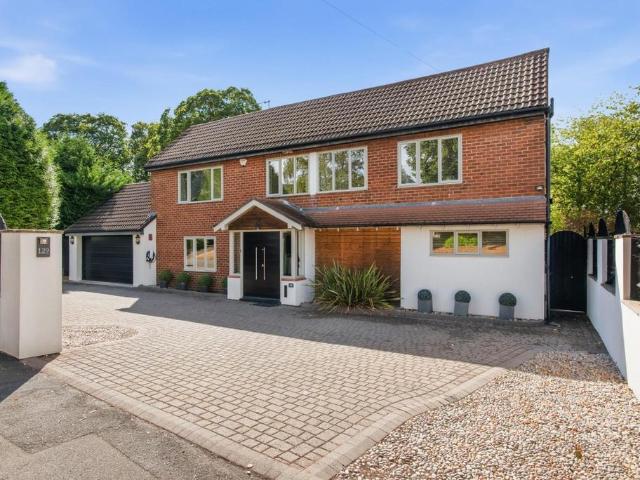 House for sale in Tiddington, Stratford-on-Avon