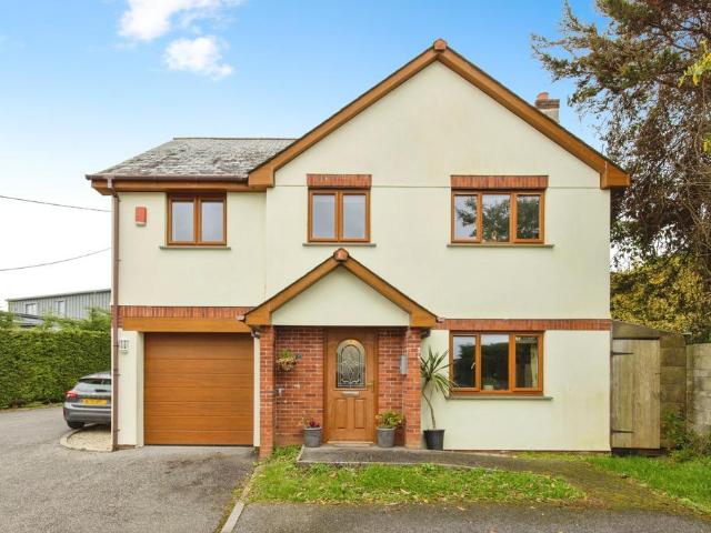 House for sale in St Stephen, Cornwall
