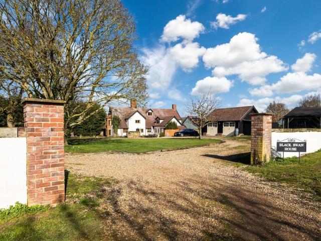 House for sale in Bedingfield, Suffolk