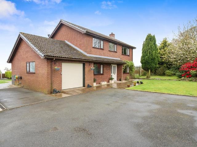 House for sale in Adfa, Wales