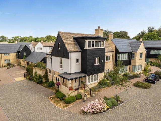 House for sale in Fossebridge, Gloucestershire