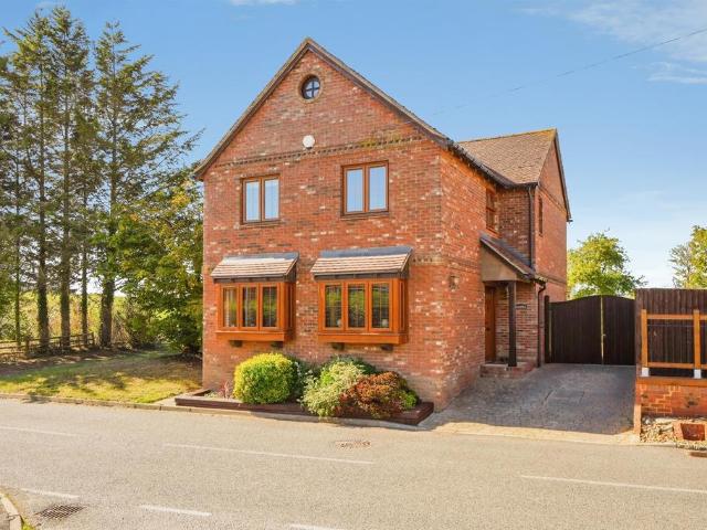 House for sale in Charndon, Edgcott
