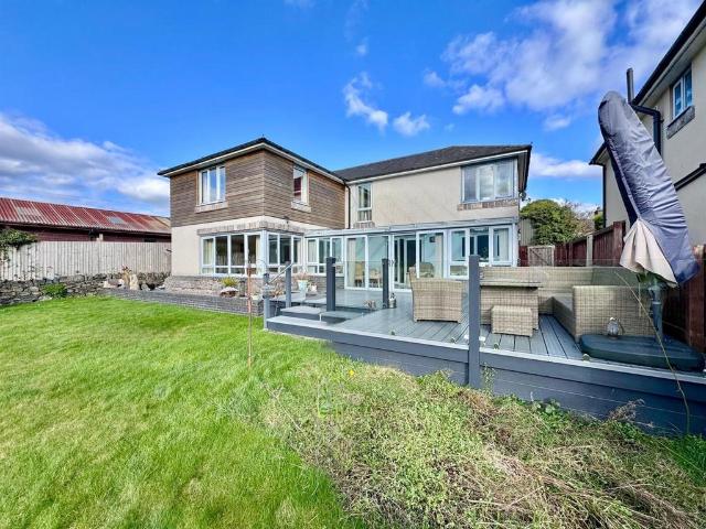 House for sale in Trofarth, Wales