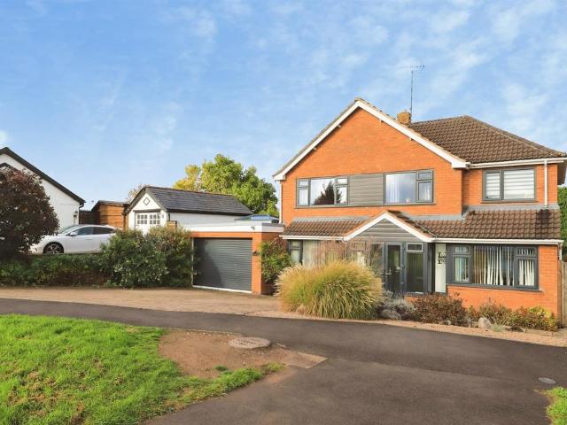House for sale in Burlish Park, Wyre Forest