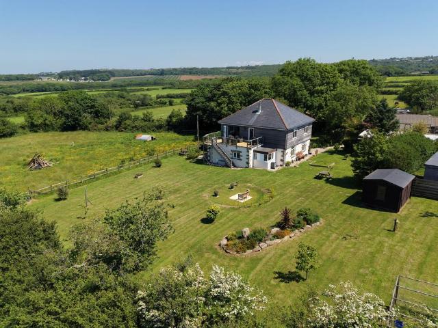 House for sale in Praze-an-beeble, Cornwall