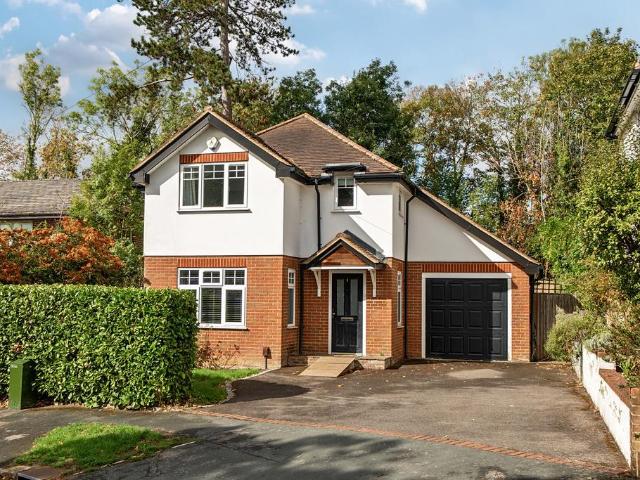 House for sale in Pachesham Park, Surrey