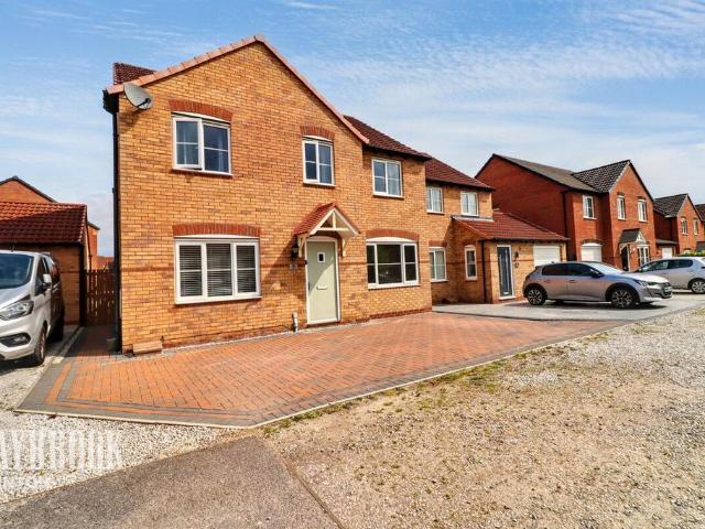 House for sale in Rotherham, Bolton upon Dearne