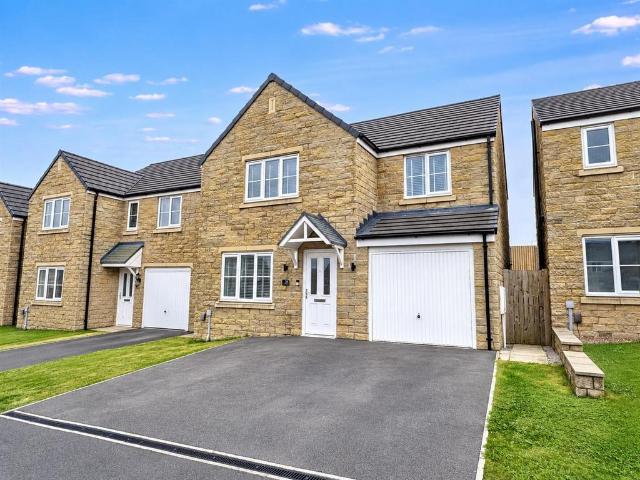 House for sale in Bogthorn, Bradford