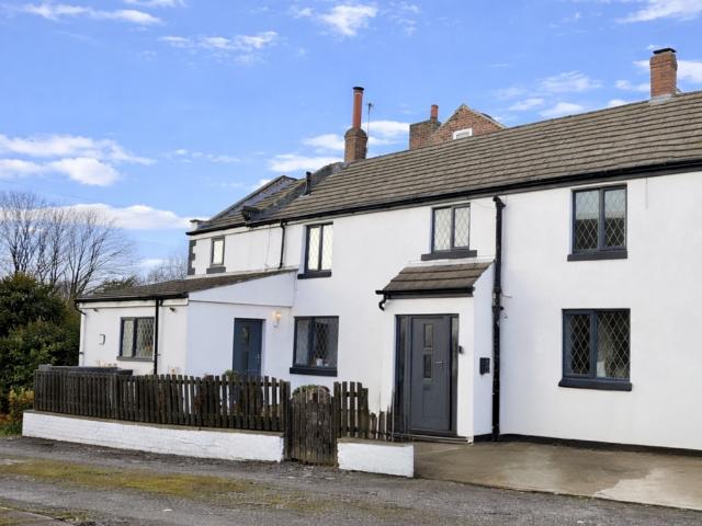 House for sale in Royston, South Yorkshire