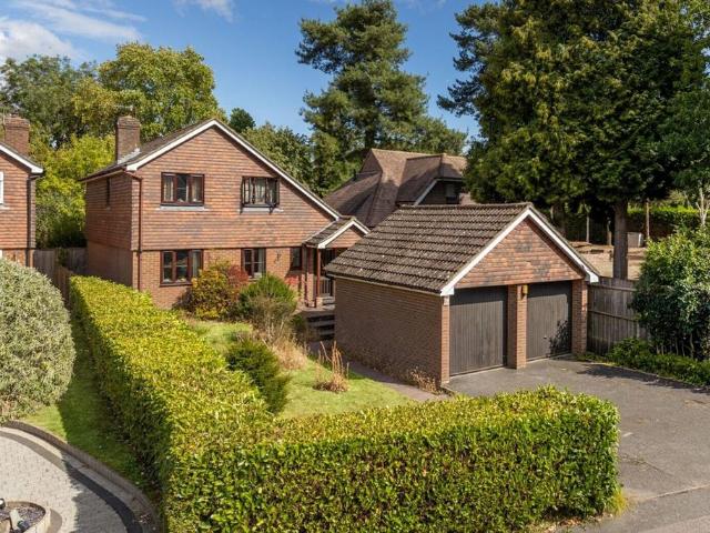 House for sale in Sandown Park, Kent