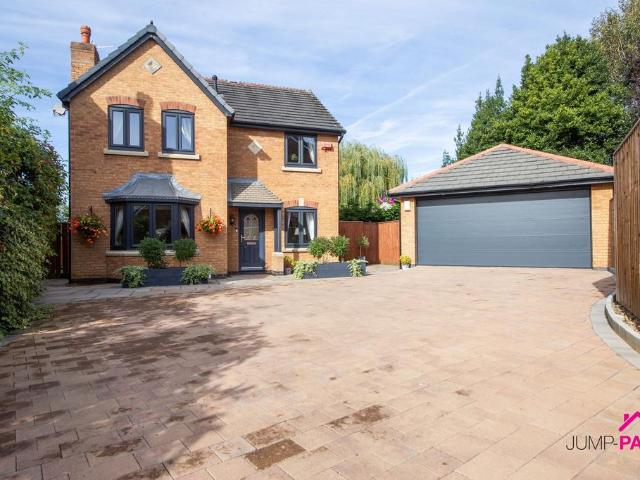 House for sale in Newton-le-Willows, St Helens
