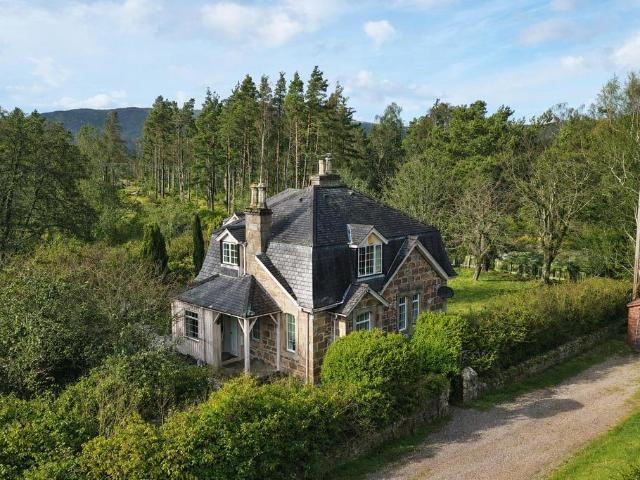 House for sale in Aviemore, Scotland