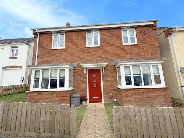 House for sale in Helston, Cornwall