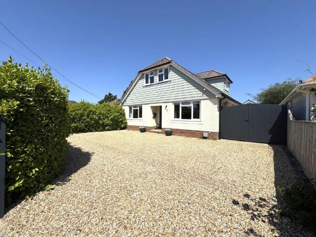 House for sale in Old Milton, Ashurst Bridge