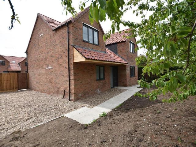 House for sale in Alverton, East Midlands