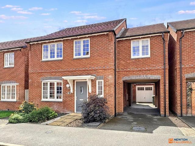 House for sale in Ibstock, Leicestershire