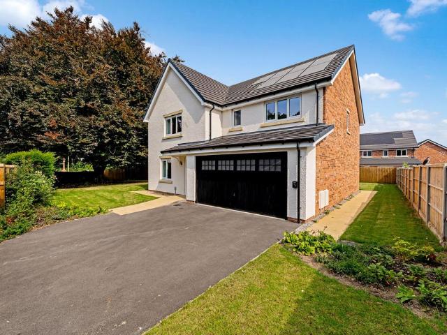 House for sale in Hale