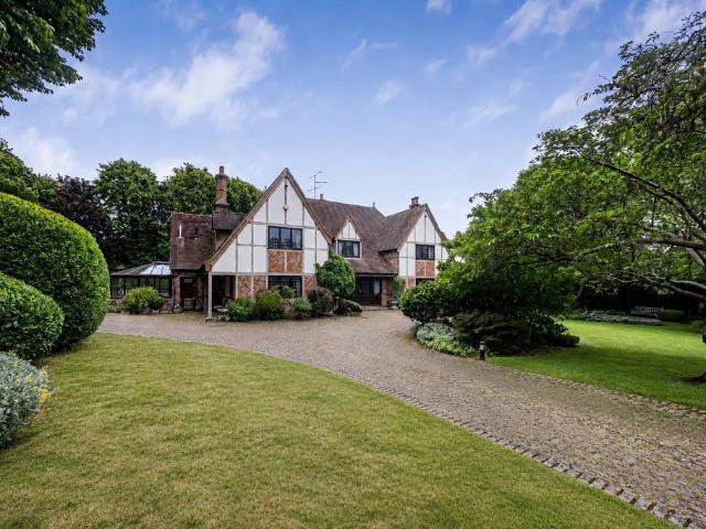 House for sale in Sonning