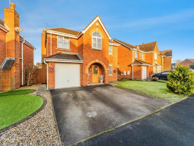 House for sale in Meadowbank, Winsford
