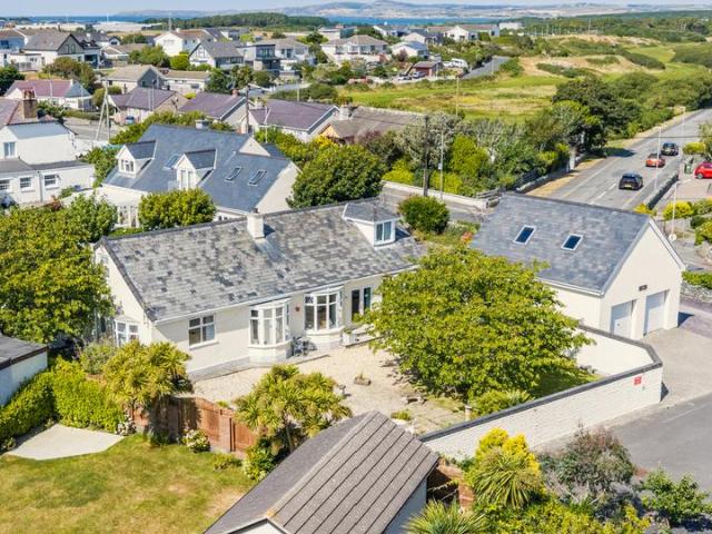 House for sale in Trearddur, Wales