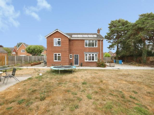 House for sale in Newtown, Costhorpe