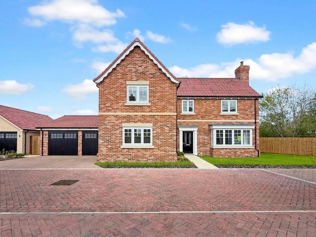 House for sale in Dale Hill, Essex