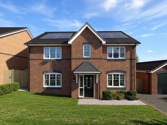 House for sale in Chorlton Lane, Cheshire