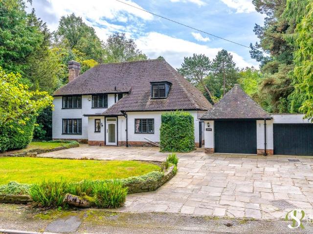 House for sale in Mobberley