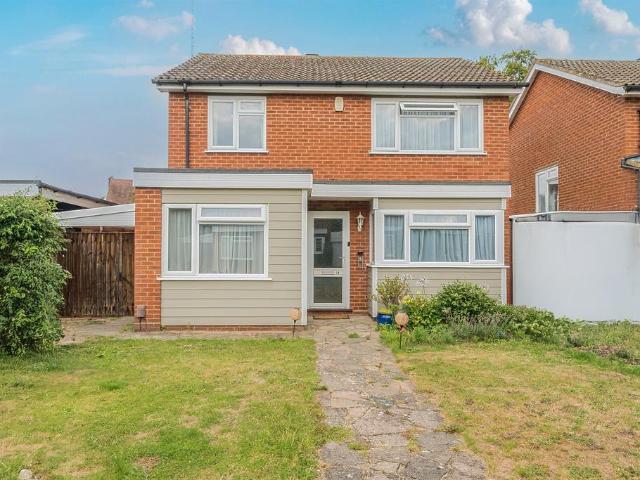 House for sale in Five Acres, Hertfordshire