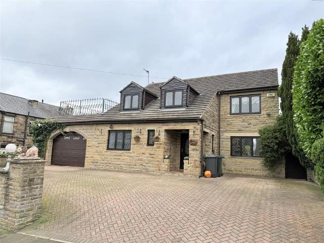 House for sale in Lower Hopton, Mirfield