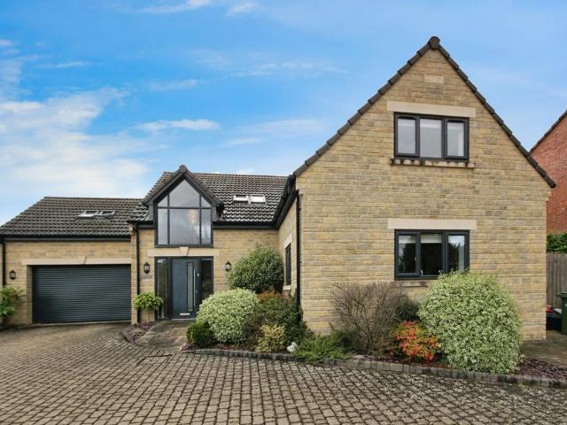 House for sale in Kingswood, School House