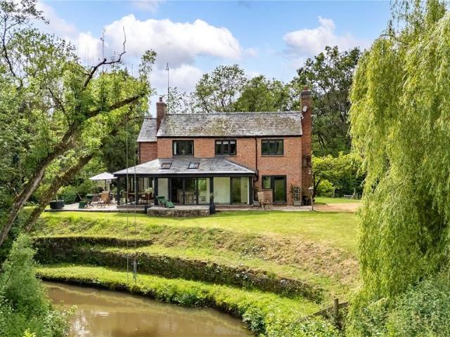House for sale in Forthampton, Worcestershire