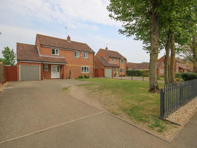 House for sale in Gayton, Gayton