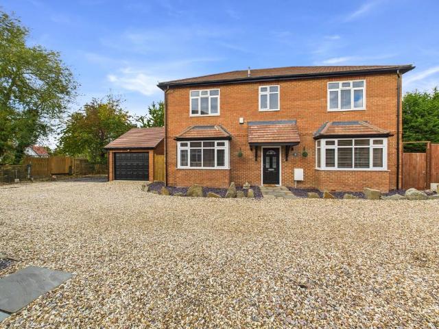 House for sale in Gloucester, Gloucestershire