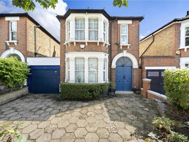 House for sale in Royal Borough of Kingston upon Thames, Greater London