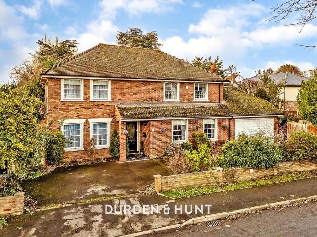House for sale in Ardleigh Green, Greater London