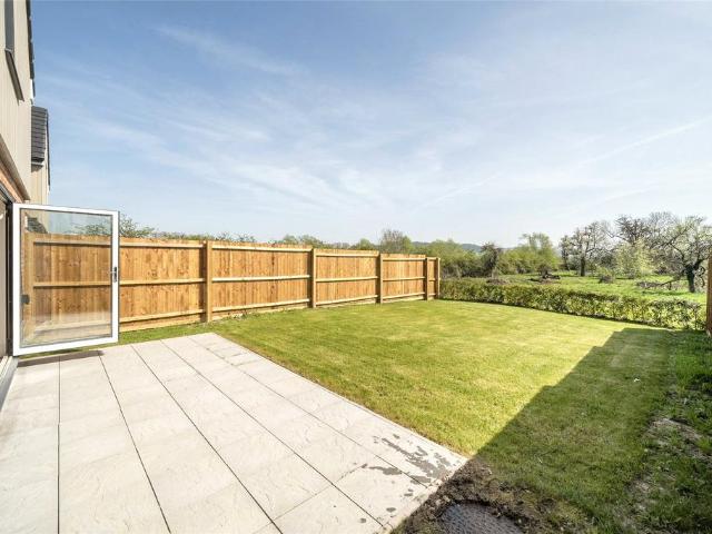 House for sale in Aston Cross, Pamington