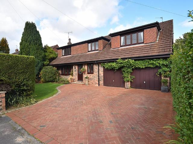 House for sale in The Pavillions, Macclesfield