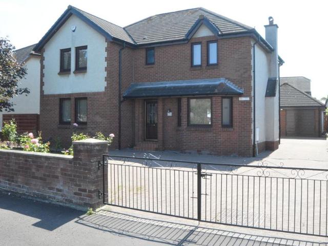 House for sale in Kersiebank, Scotland